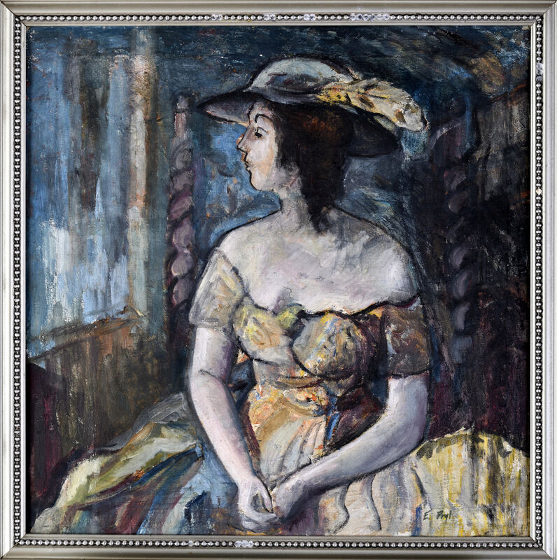 Sediaca žena s klobúčikom